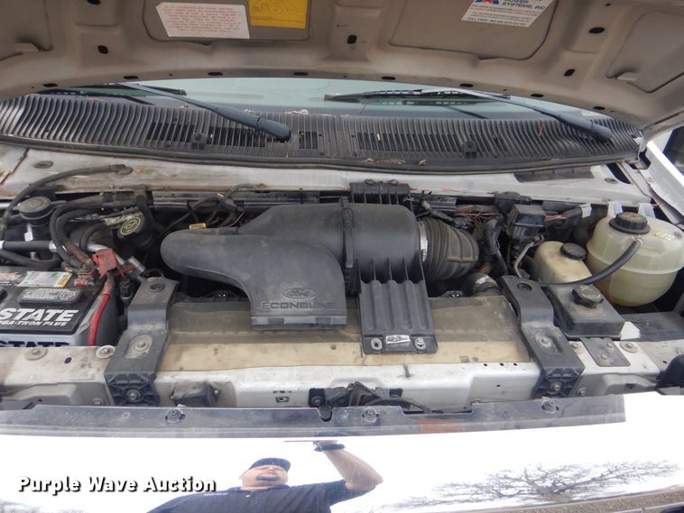 image for item GD9173 2008 Ford Econoline E450 shuttle bus