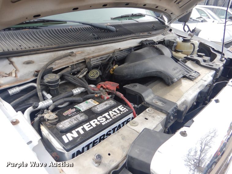 image for item GD9173 2008 Ford Econoline E450 shuttle bus