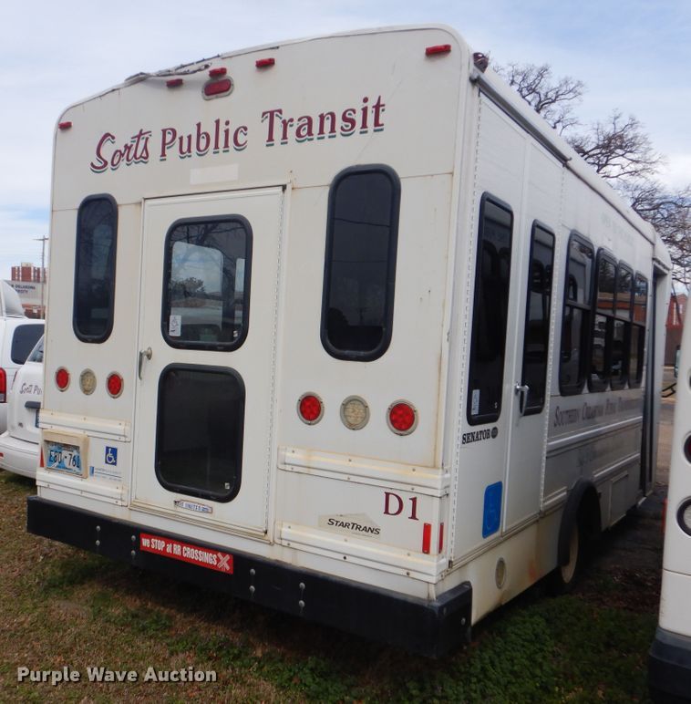 image for item GD9174 2011 Chevrolet Express G3500 shuttle bus