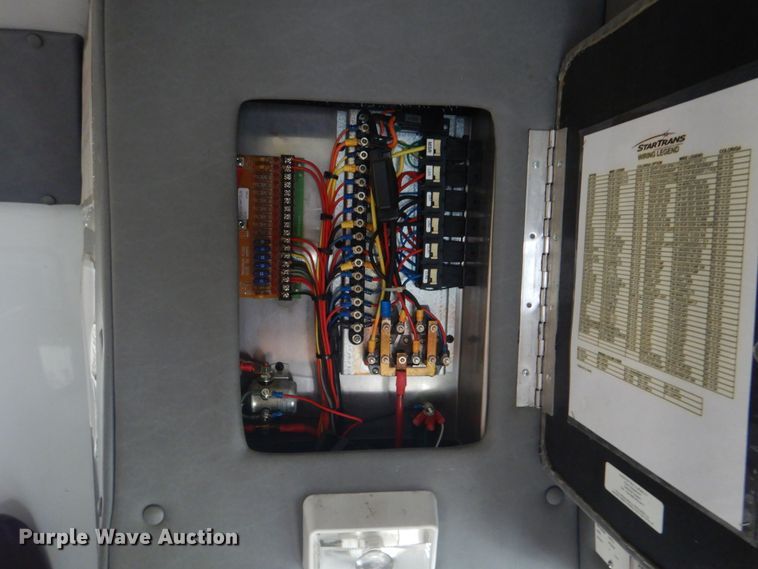 image for item GD9174 2011 Chevrolet Express G3500 shuttle bus