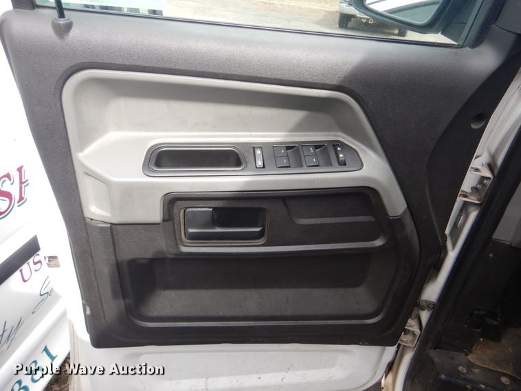 image for item GD9175 2012 VPG MU1 SUV