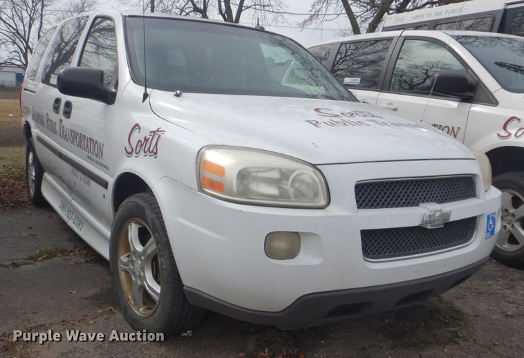 image for item GD9176 2007 Chevrolet Uplander handicap accessible van