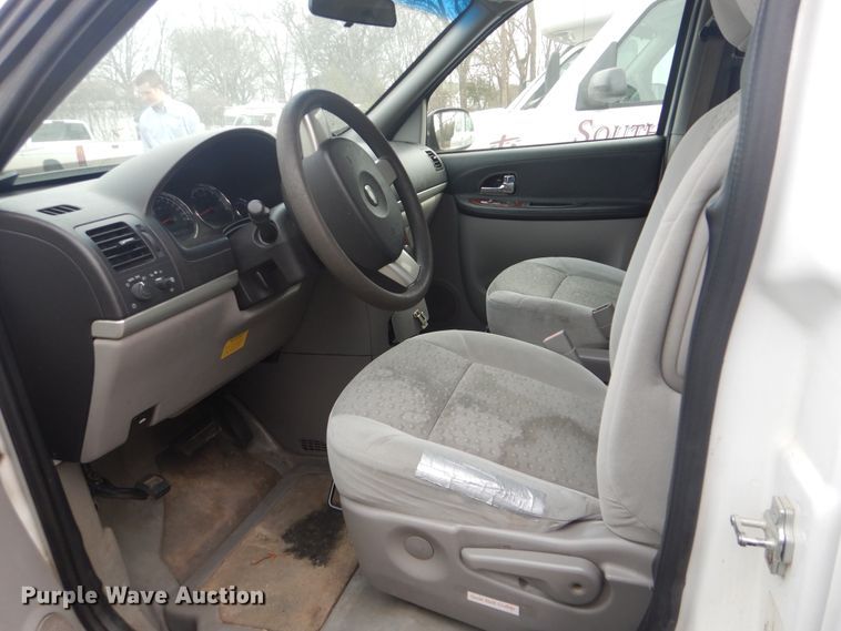 image for item GD9176 2007 Chevrolet Uplander handicap accessible van