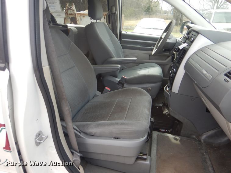 image for item GD9177 2010 Dodge Grand Caravan handicap accessible van