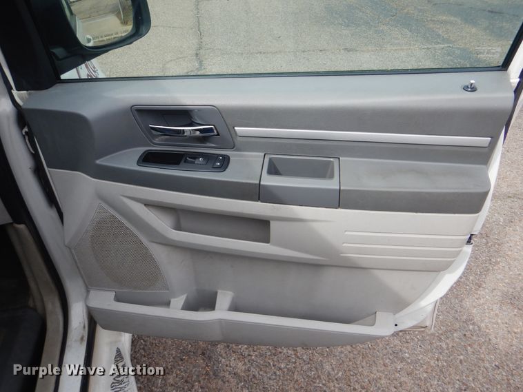 image for item GD9177 2010 Dodge Grand Caravan handicap accessible van
