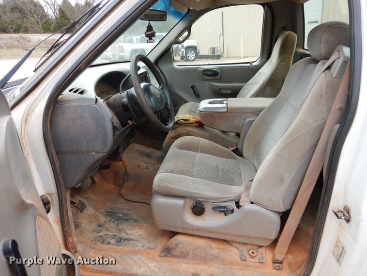 image for item GE9246 1999 Ford F150 pickup truck