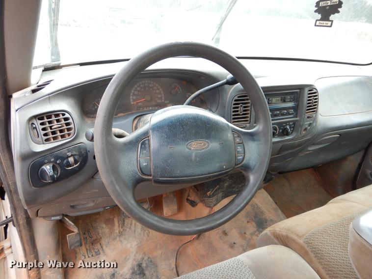 image for item GE9246 1999 Ford F150 pickup truck