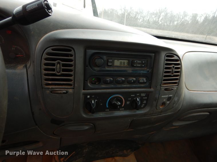 image for item GE9246 1999 Ford F150 pickup truck