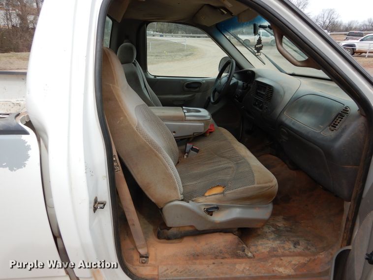 image for item GE9246 1999 Ford F150 pickup truck