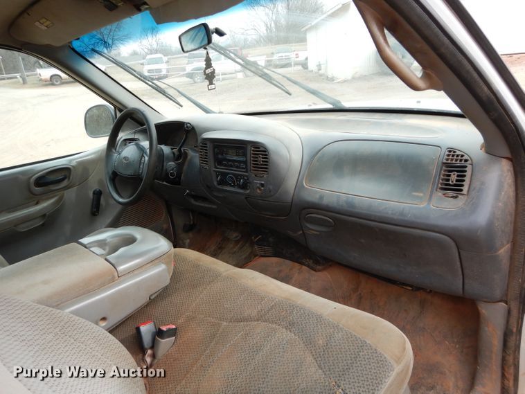 image for item GE9246 1999 Ford F150 pickup truck