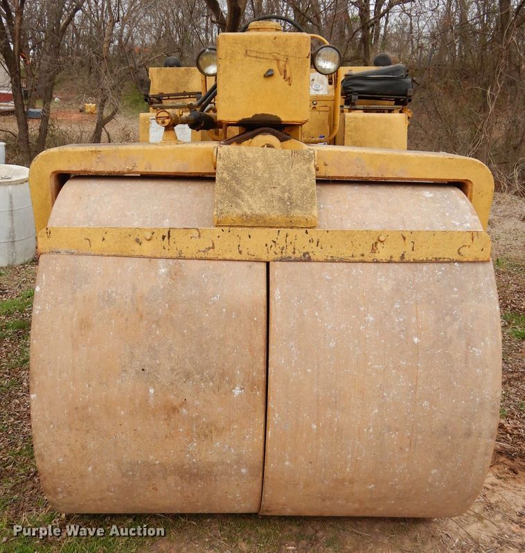 image for item GE9247 Hyster C350A double drum vibratory roller