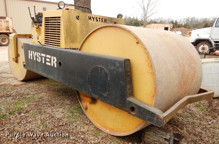 image for item GE9247 Hyster C350A double drum vibratory roller