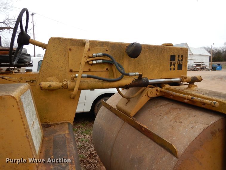 image for item GE9247 Hyster C350A double drum vibratory roller