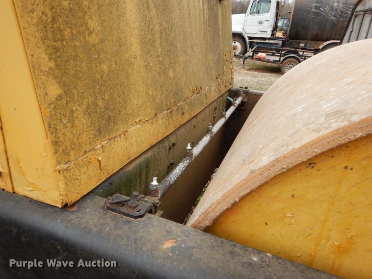 image for item GE9247 Hyster C350A double drum vibratory roller