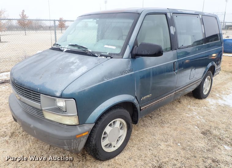 image for item GF9674 1995 Chevrolet Astro van