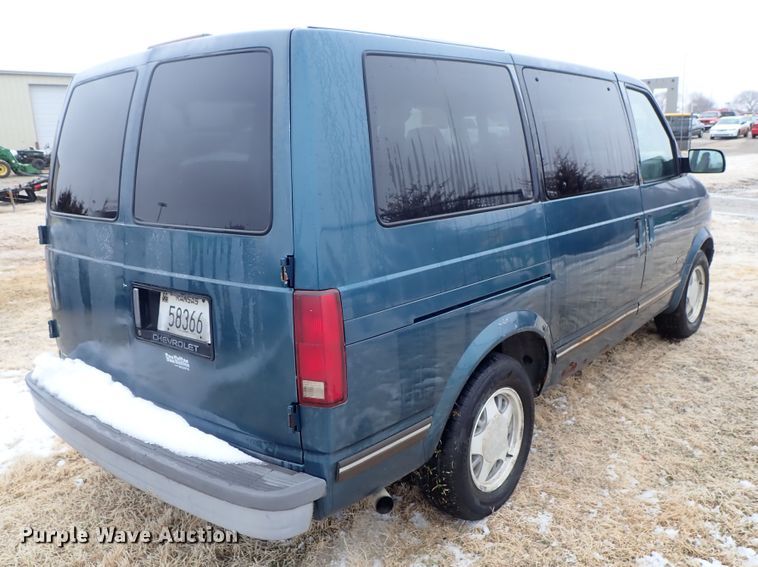 image for item GF9674 1995 Chevrolet Astro van