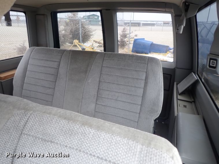 image for item GF9674 1995 Chevrolet Astro van