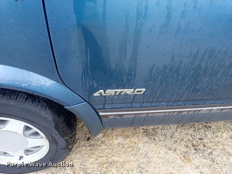 image for item GF9674 1995 Chevrolet Astro van