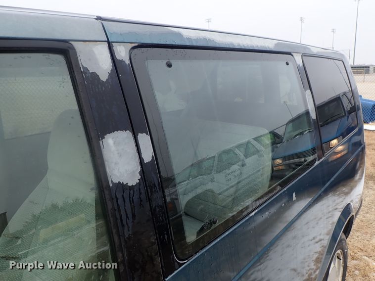 image for item GF9674 1995 Chevrolet Astro van