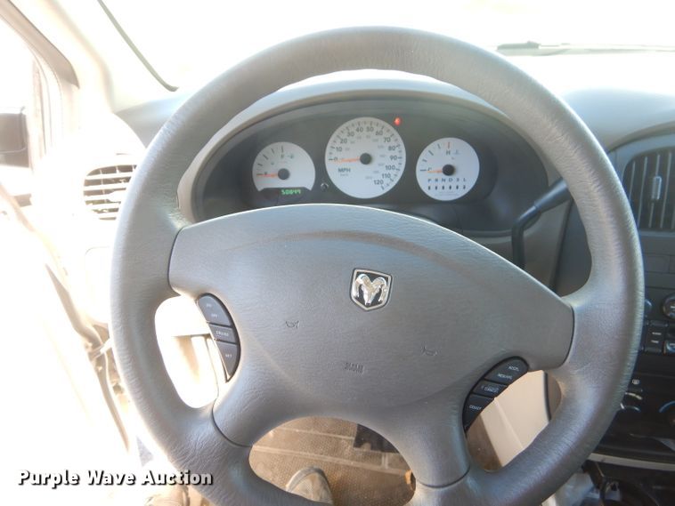 image for item GG9739 2006 Dodge Caravan van