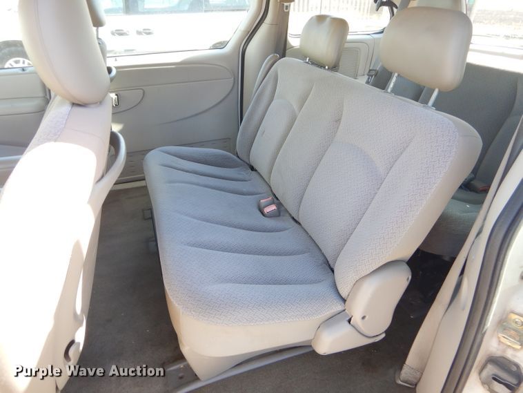 image for item GG9739 2006 Dodge Caravan van