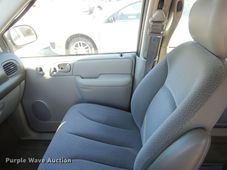 image for item GG9740 2006 Dodge Caravan van