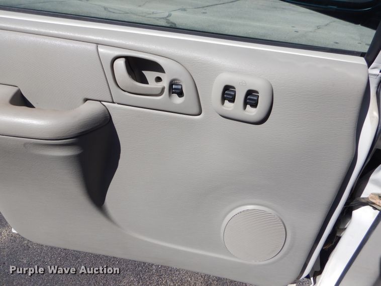 image for item GG9740 2006 Dodge Caravan van