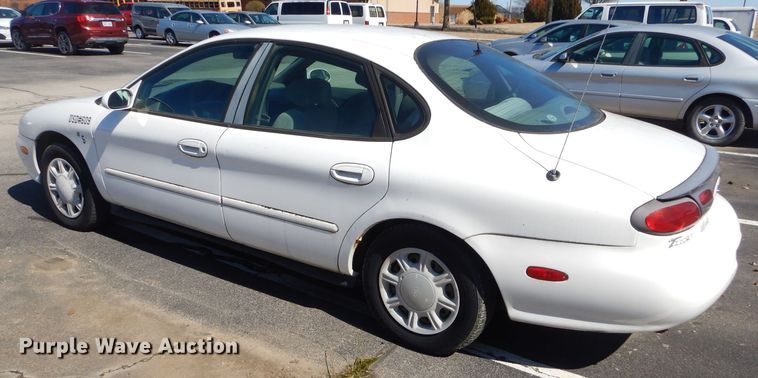 image for item GG9742 1998 Ford Taurus