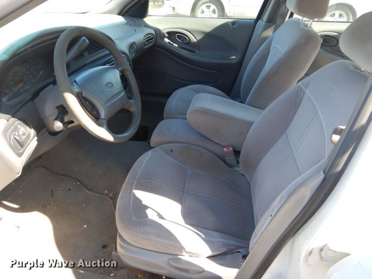 image for item GG9742 1998 Ford Taurus