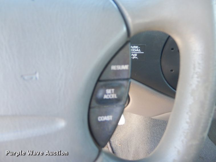 image for item GG9742 1998 Ford Taurus