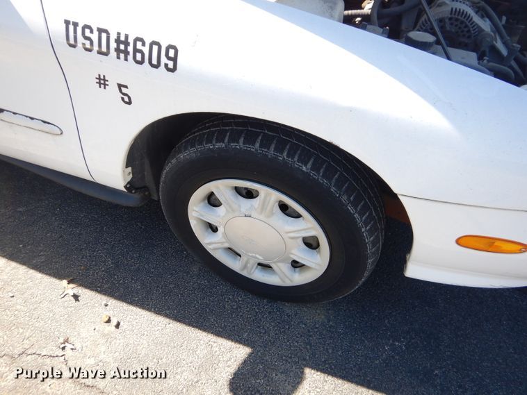 image for item GG9742 1998 Ford Taurus