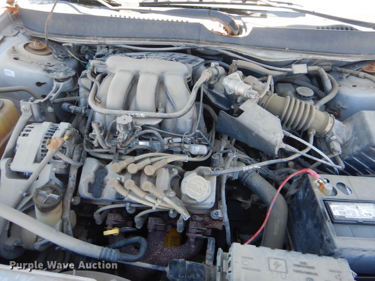 image for item GG9743 2004 Ford Taurus