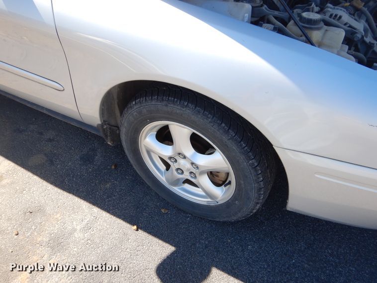 image for item GG9743 2004 Ford Taurus