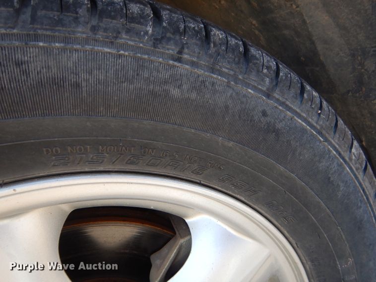 image for item GG9743 2004 Ford Taurus