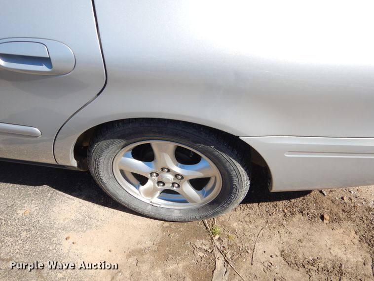 image for item GG9743 2004 Ford Taurus