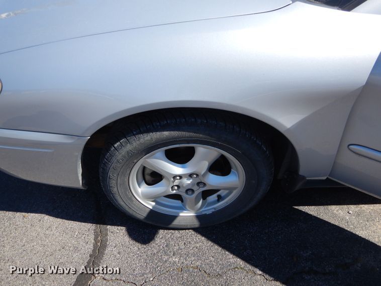 image for item GG9743 2004 Ford Taurus