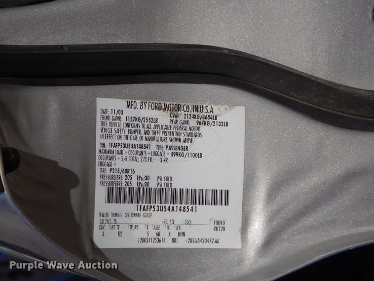 image for item GG9743 2004 Ford Taurus