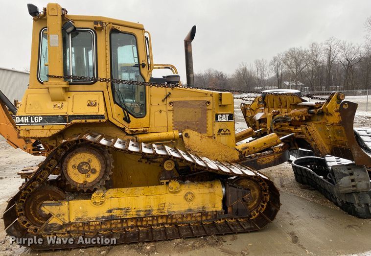 image for item GK9718 1993 Caterpillar D4H LGP Series III dozer