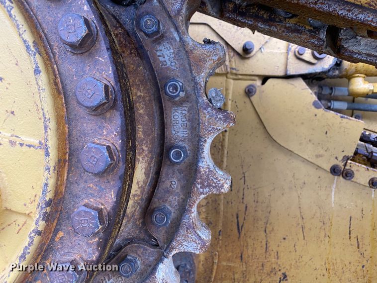 image for item GK9718 1993 Caterpillar D4H LGP Series III dozer