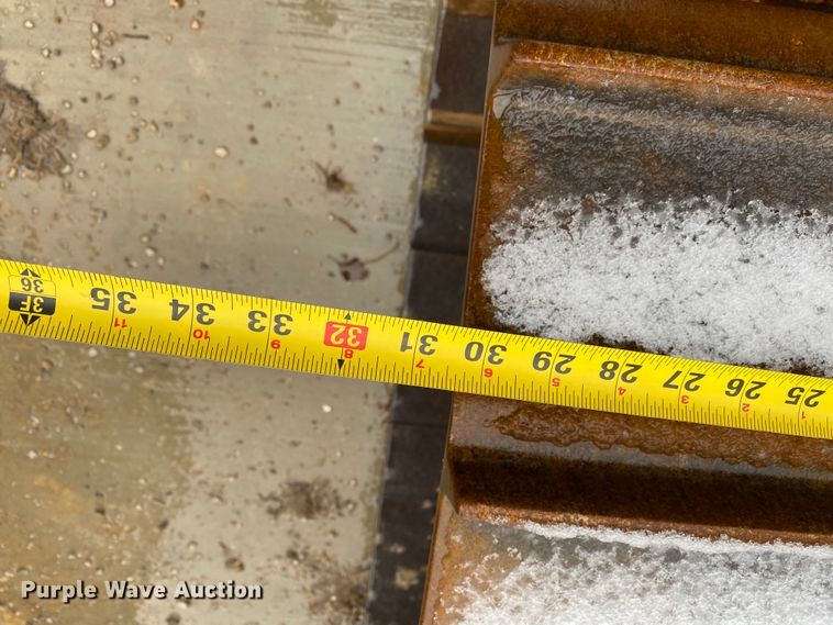 image for item GK9718 1993 Caterpillar D4H LGP Series III dozer