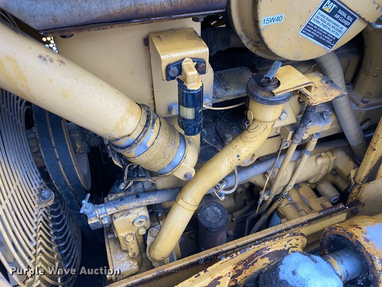 image for item GK9718 1993 Caterpillar D4H LGP Series III dozer