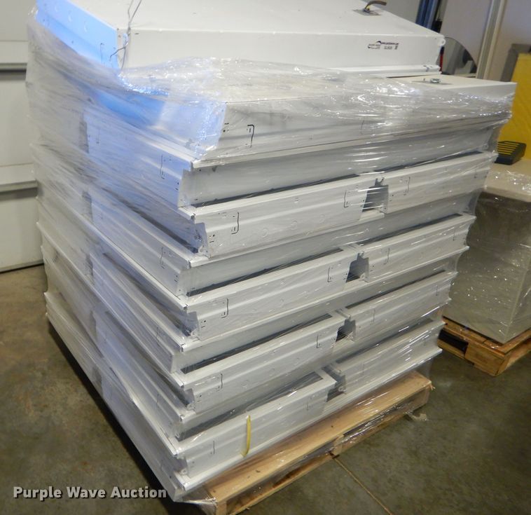 image for item GL9526 Approximately 20 T8 lights