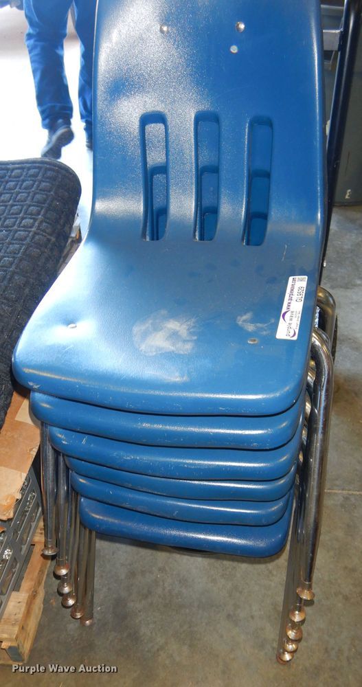 image for item GL9529 Approximately 38 chairs