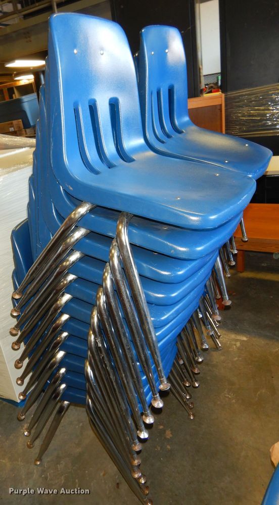 image for item GL9529 Approximately 38 chairs