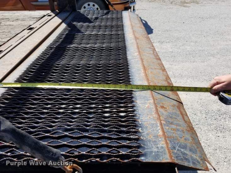 image for item GN9230 Tommy Gate end gate lift