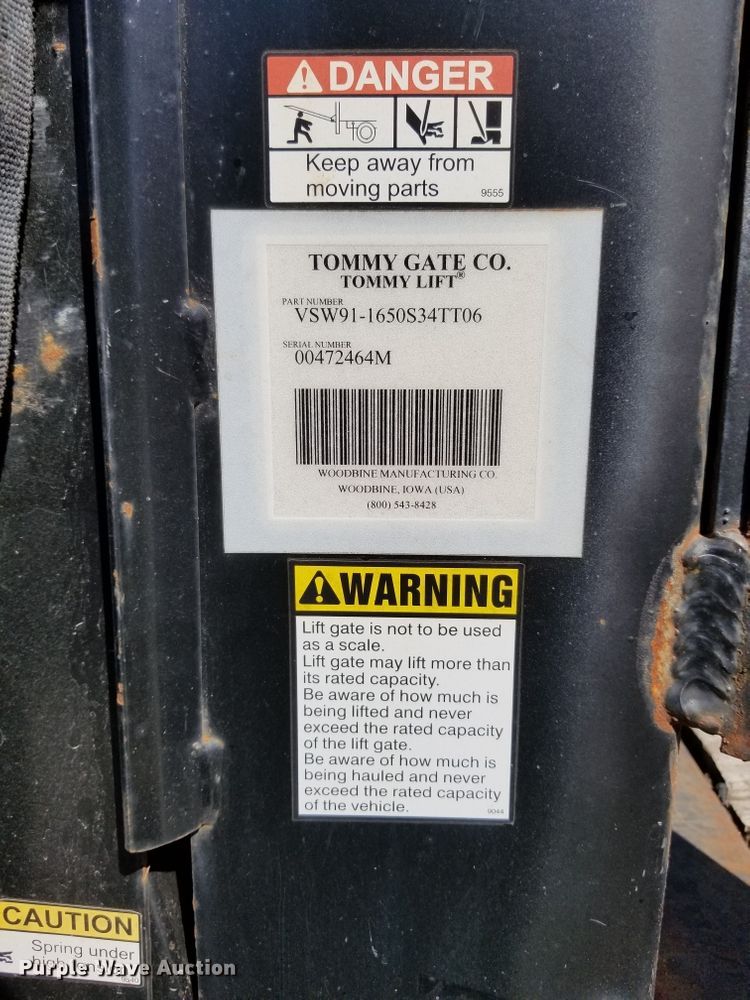 image for item GN9230 Tommy Gate end gate lift