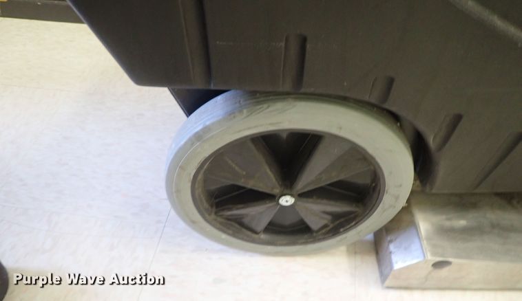 image for item GQ9989 Prowler PFX900S floor machine