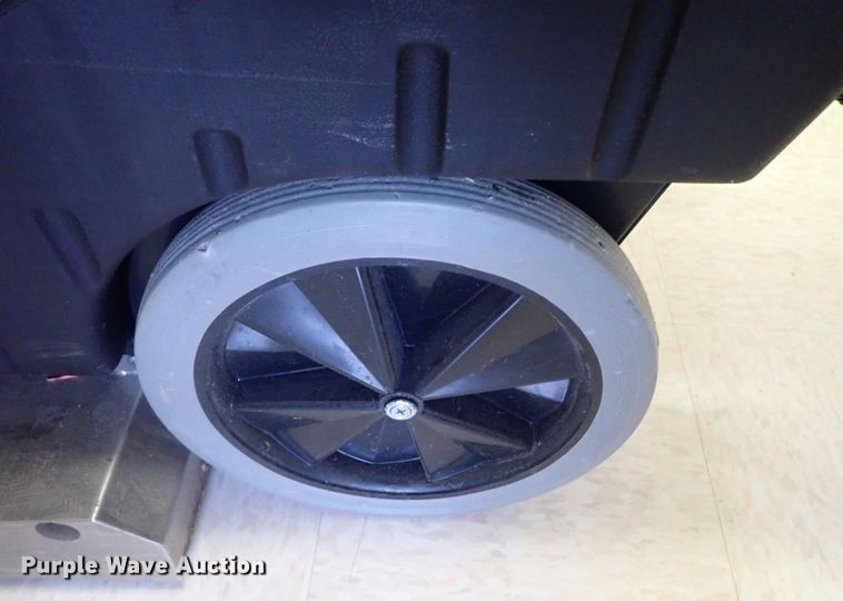 image for item GQ9989 Prowler PFX900S floor machine