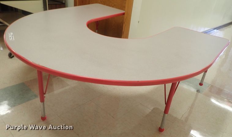 image for item GQ9992 Table