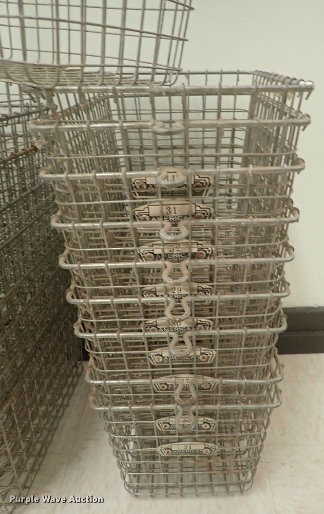 image for item GQ9996 (18) metal baskets